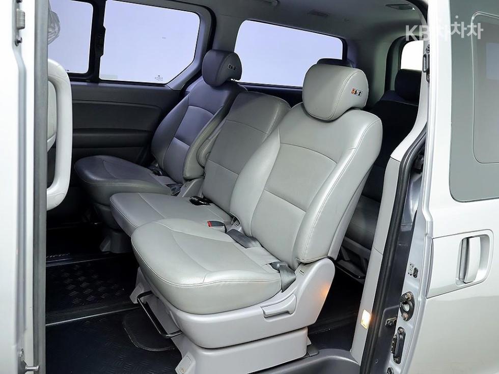 Hyundai Starex — miniaturë 13