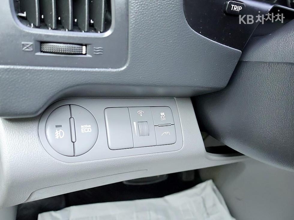 Hyundai Starex — miniaturë 15