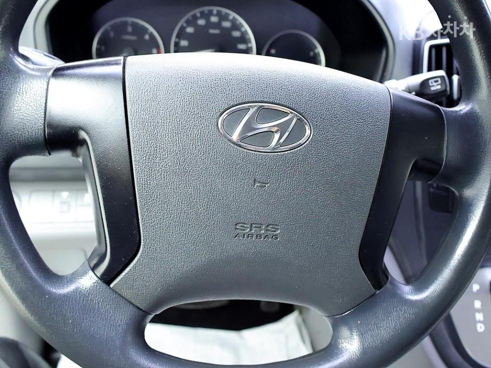 Hyundai Starex — miniaturë 16