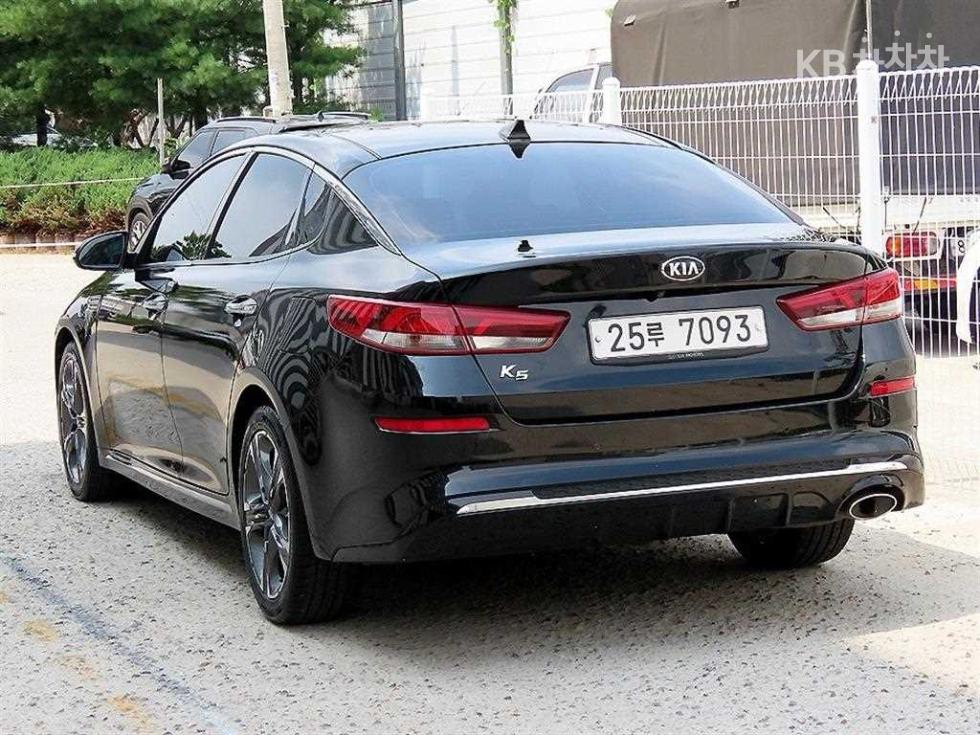 Kia K5 — miniaturë 3