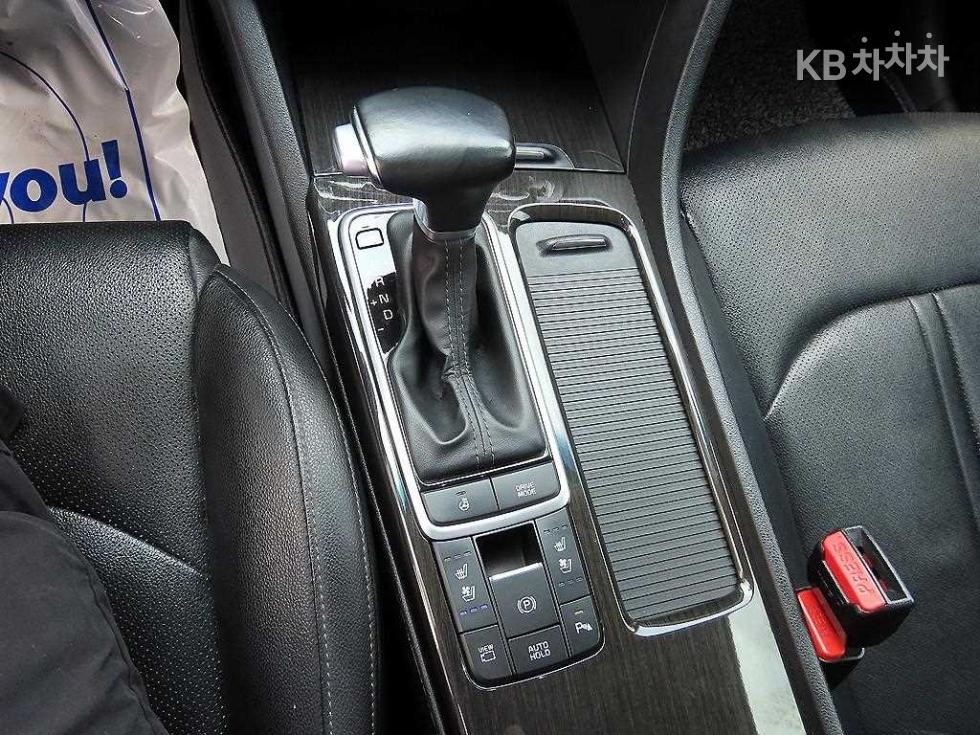 Kia K5 — miniaturë 10