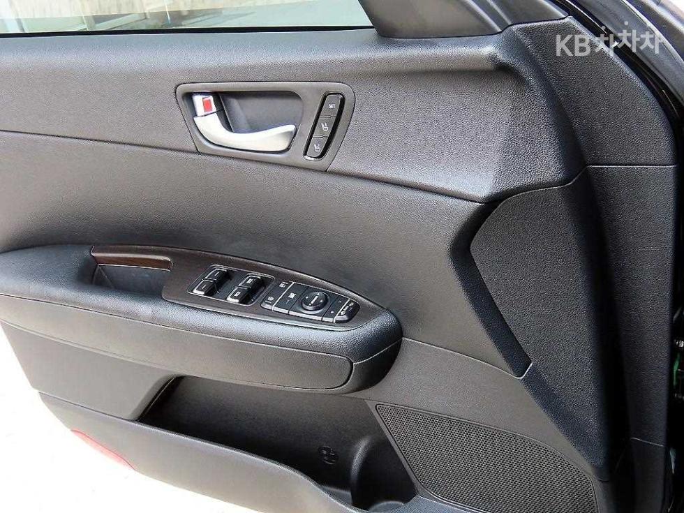 Kia K5 — miniaturë 11
