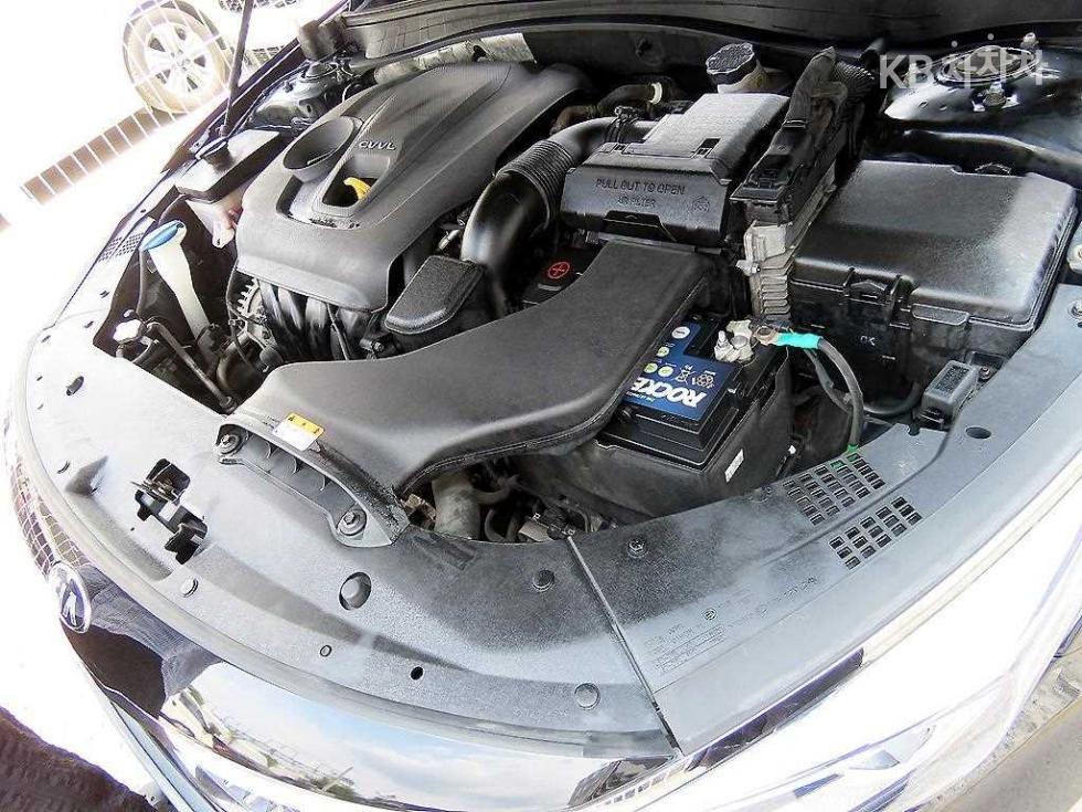 Kia K5 — miniaturë 19