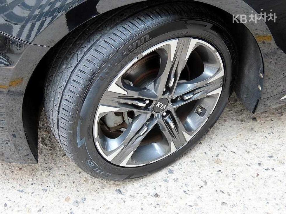 Kia K5 — miniaturë 20