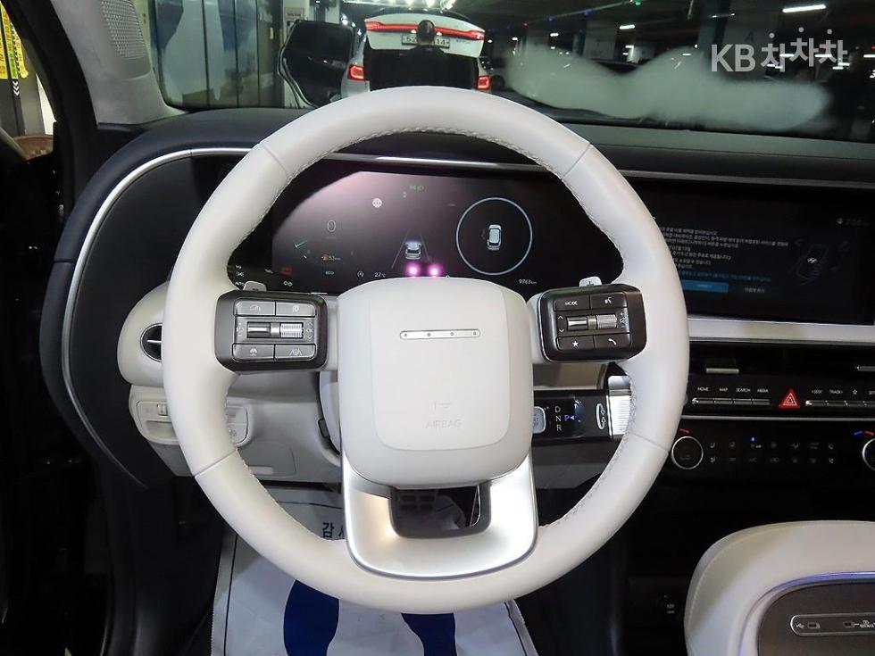 2025 Hyundai Used Car photo