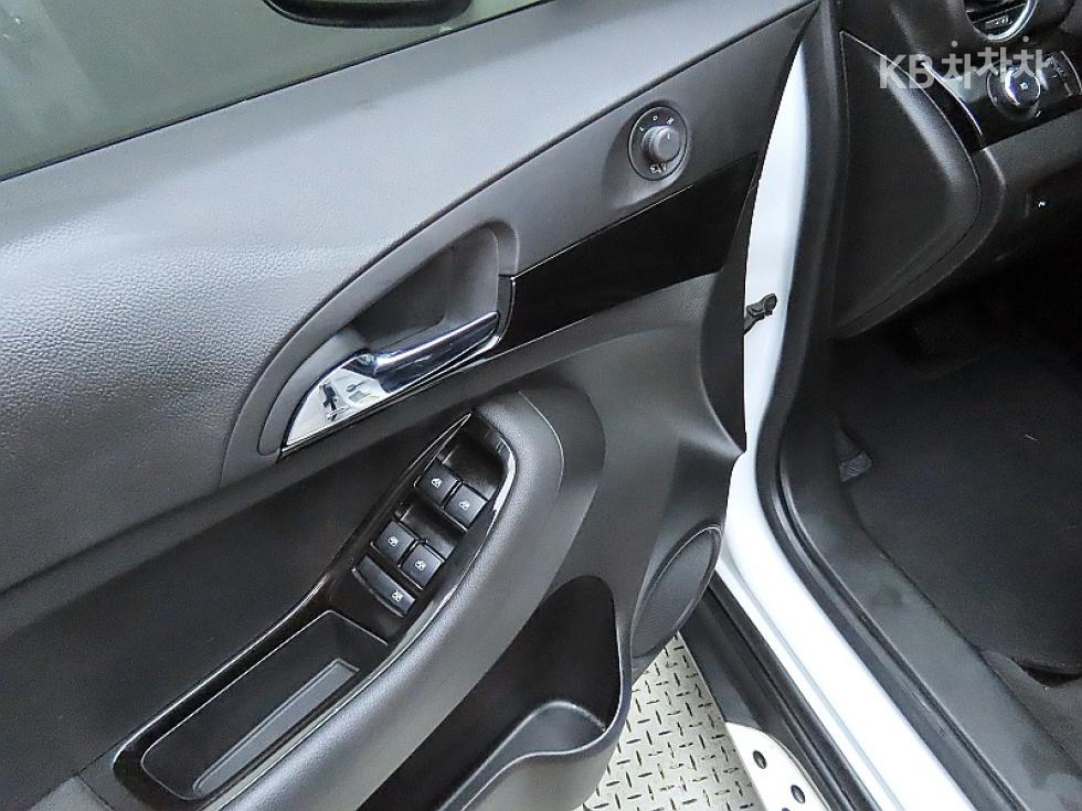 Chevrolet Orlando — miniaturë 13