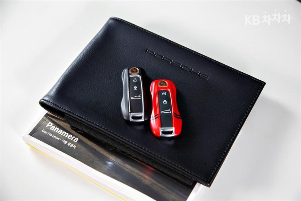 Porsche Panamera — miniaturë 19