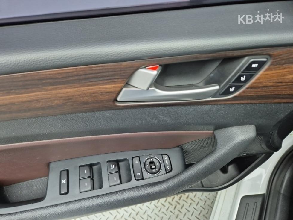 Hyundai Sonata — miniaturë 17