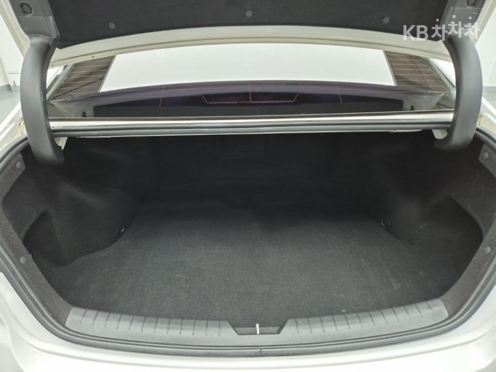 Hyundai Sonata — miniaturë 18
