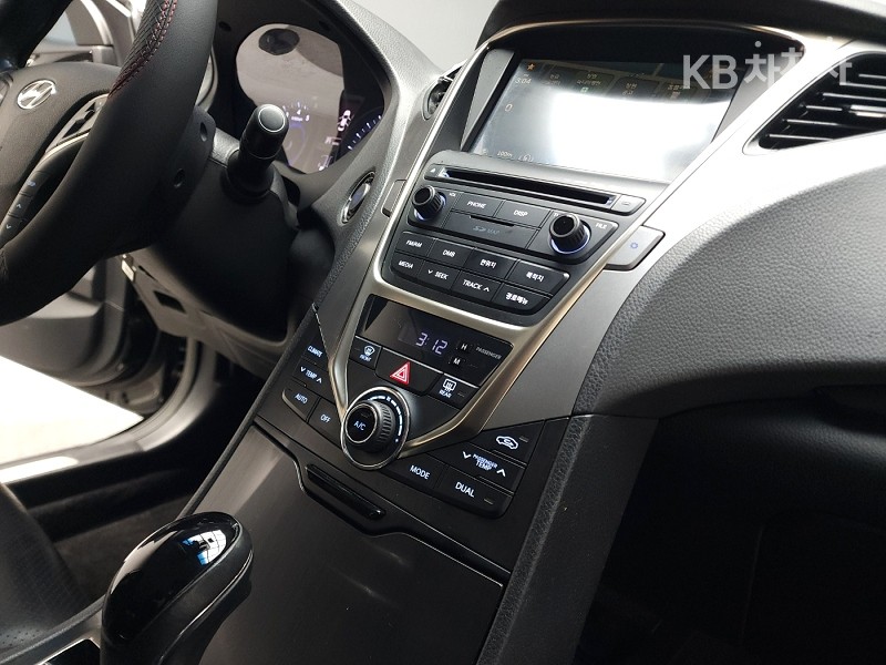 Hyundai Grandeur — miniaturë 15