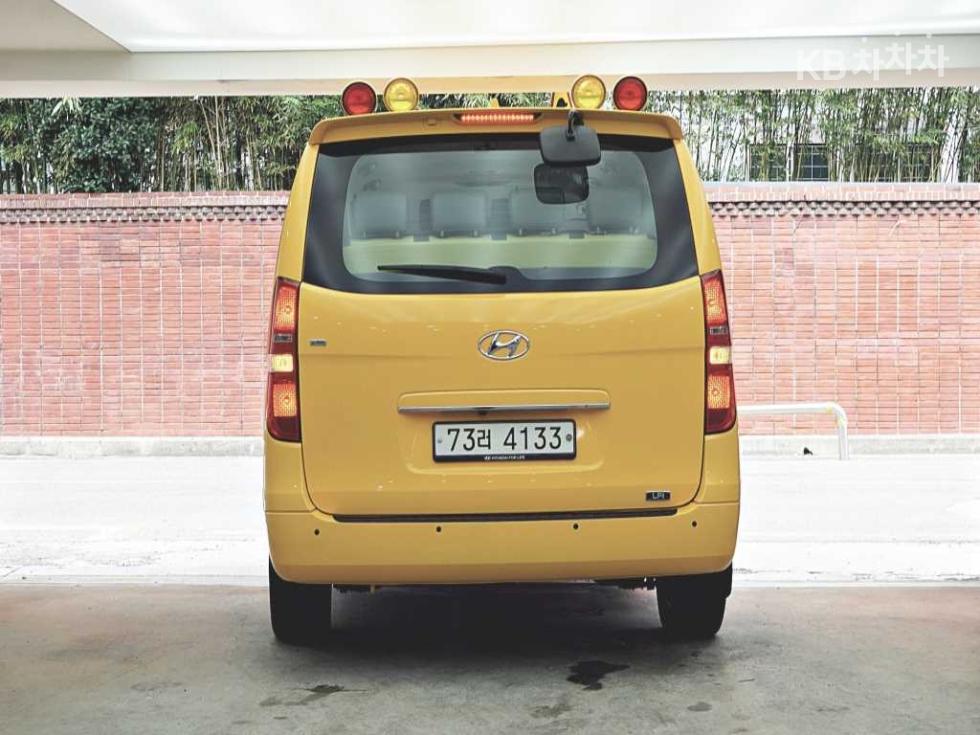 Hyundai Starex — miniaturë 4