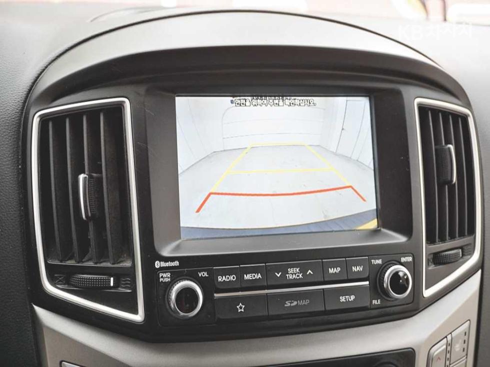 Hyundai Starex — miniaturë 13