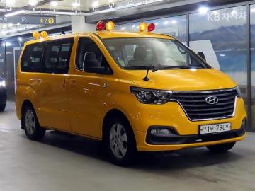Hyundai Starex LPi 어린이버스 15인승 — foto 1