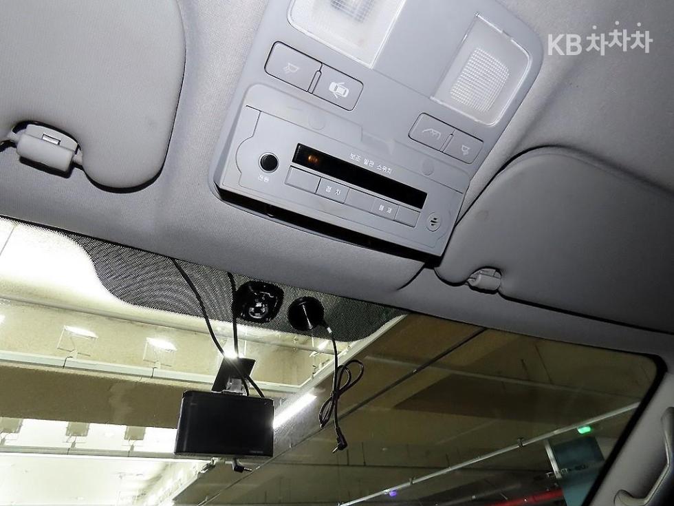 Hyundai Starex — miniaturë 16