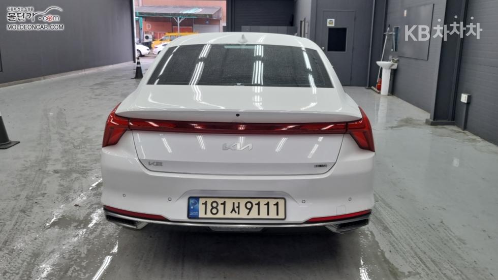 Kia K8 — miniaturë 4