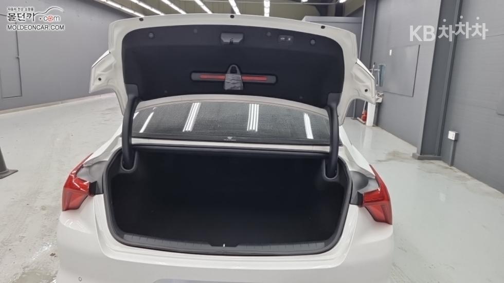 Kia K8 — miniaturë 18