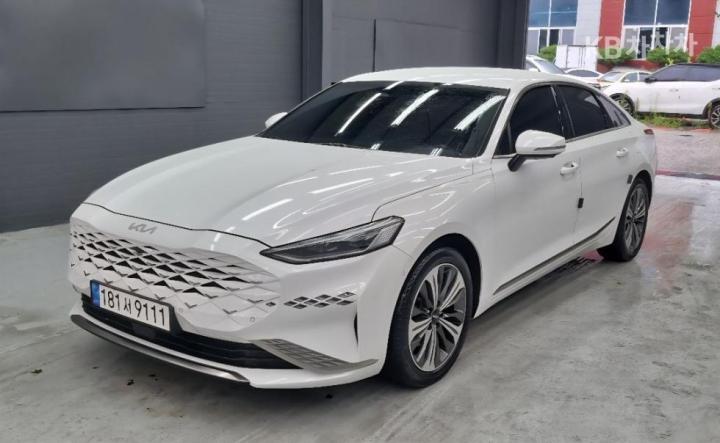Kia K8 Signature — foto 1