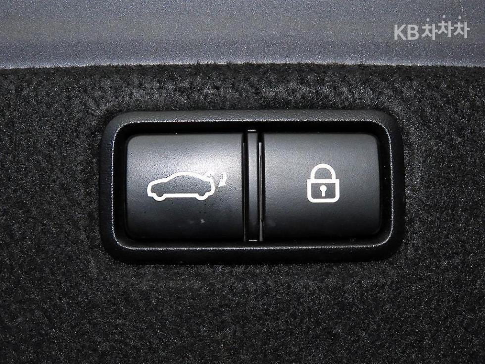 Hyundai Genesis — miniaturë 16