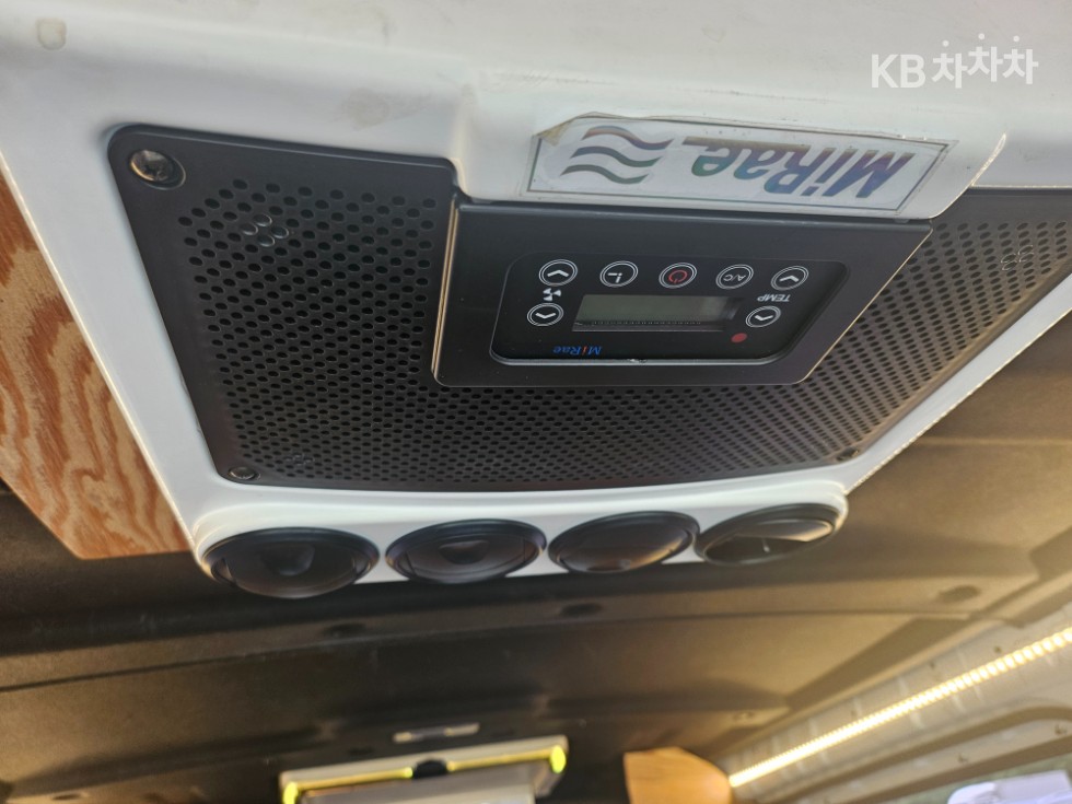 Hyundai Staria — miniaturë 11