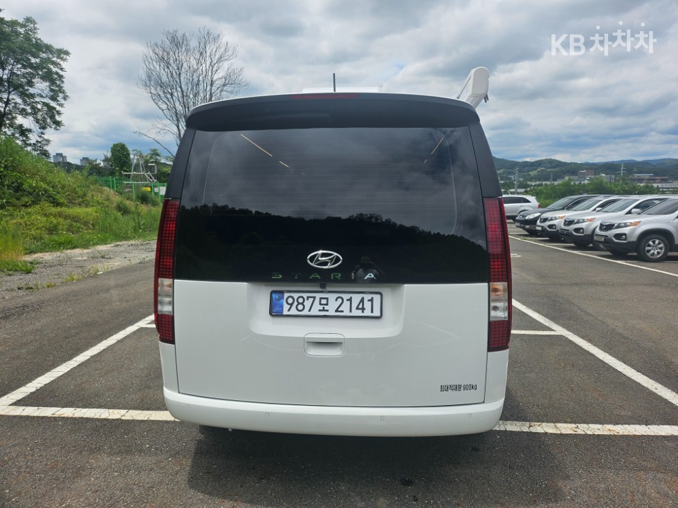 Hyundai Staria — miniaturë 4