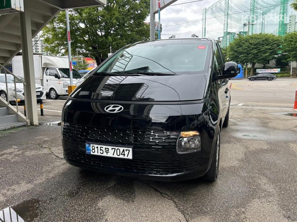 Hyundai Staria