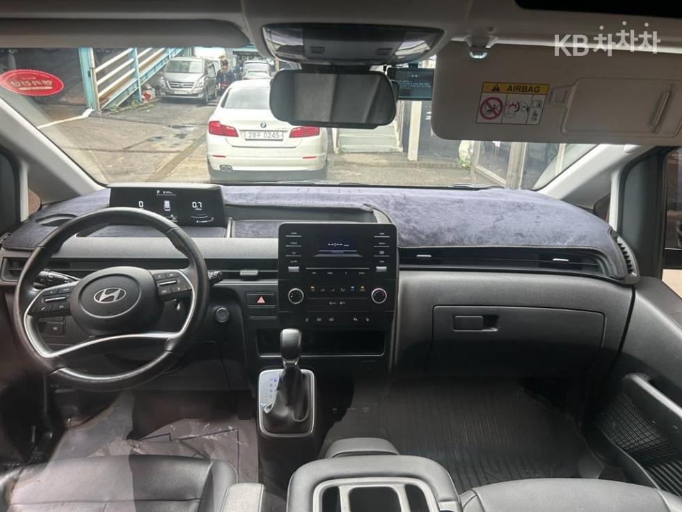 Hyundai Staria — miniaturë 7