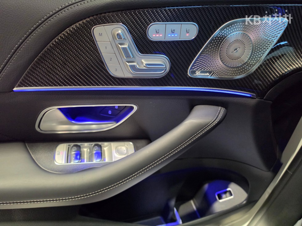 Mercedes-Benz GLE — miniaturë 11