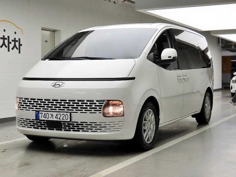 Hyundai Staria