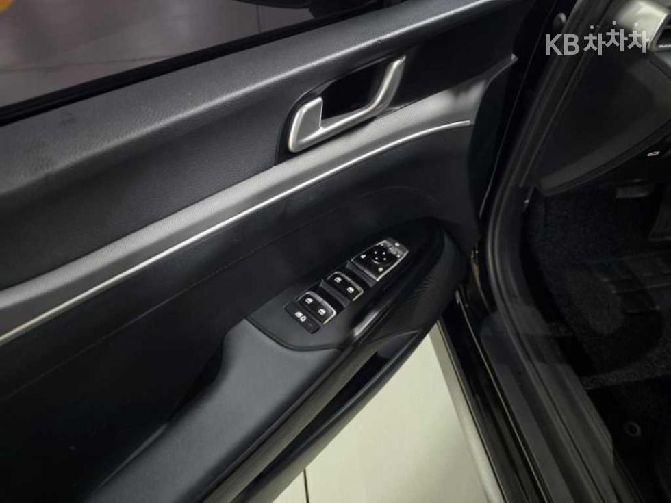 Kia K5 — miniaturë 7