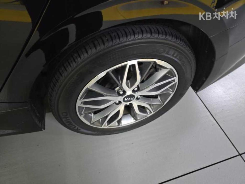 Kia K5 — miniaturë 15
