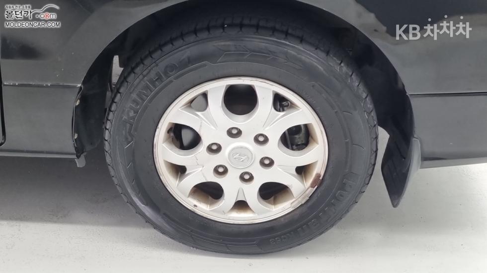 Hyundai Starex — miniaturë 6