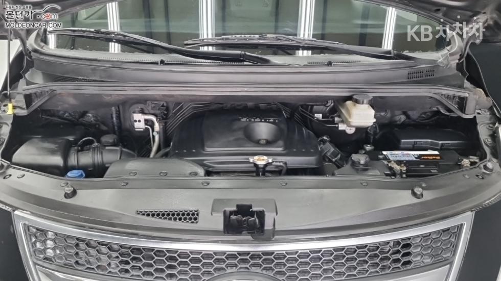 Hyundai Starex — miniaturë 8