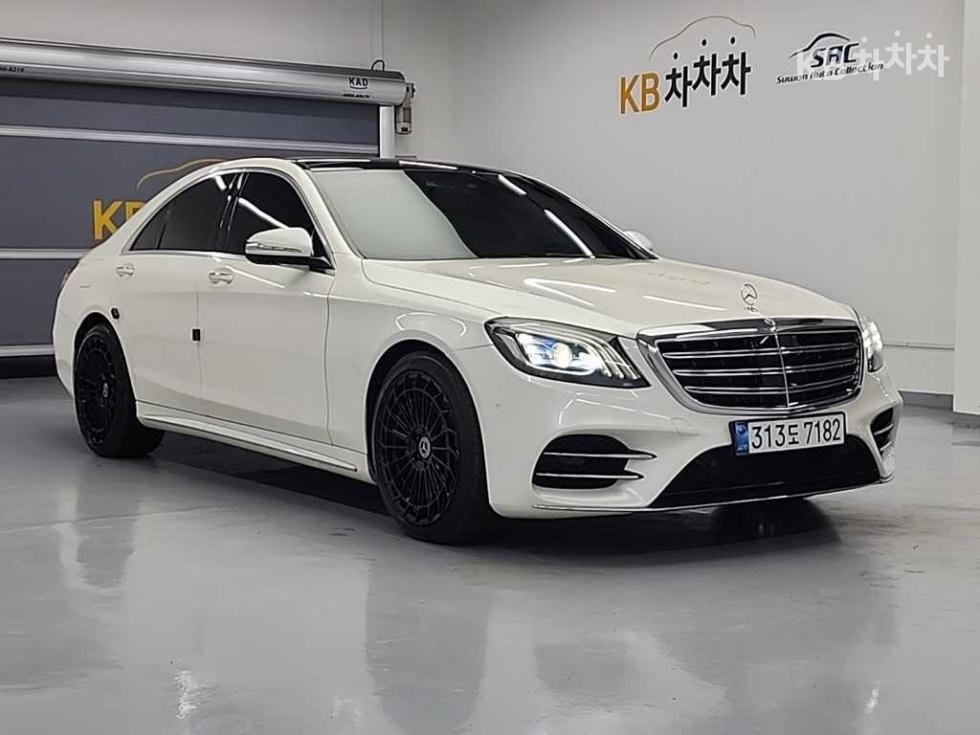 2020 Mercedes-Benz S photo