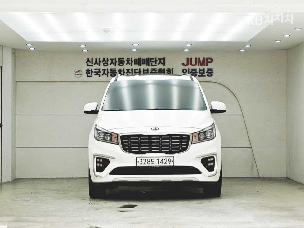 Kia Carnival — miniaturë 2