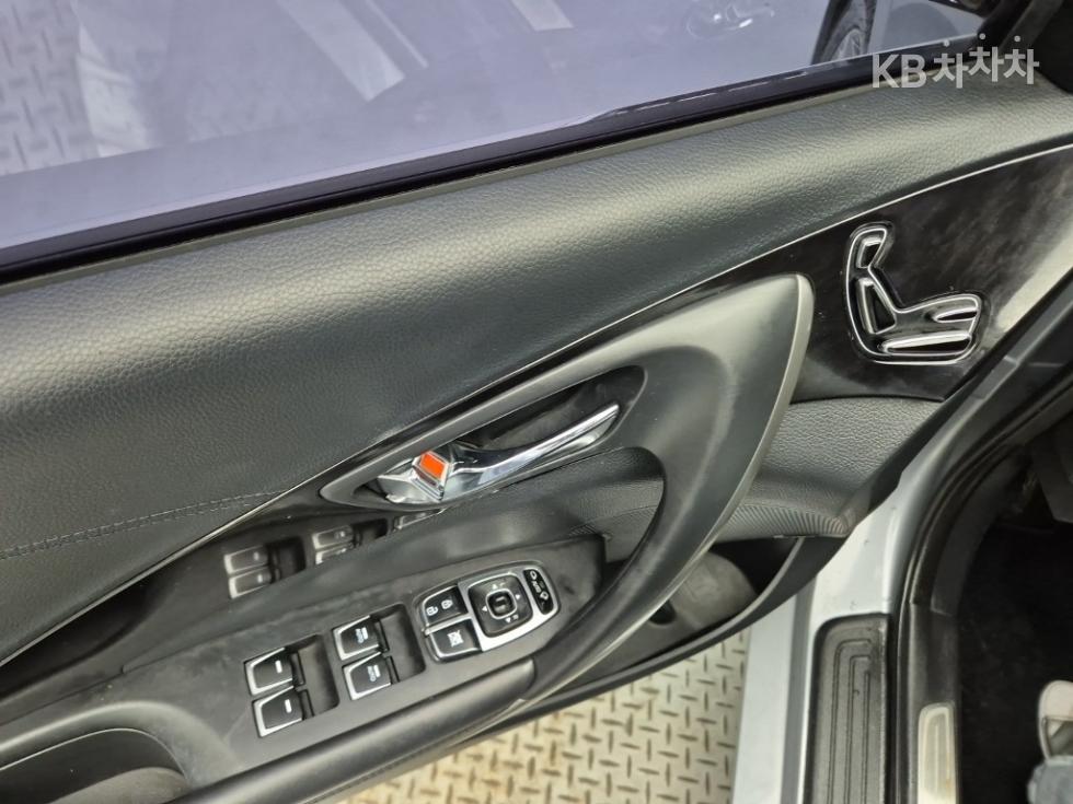 Hyundai Grandeur — miniaturë 18