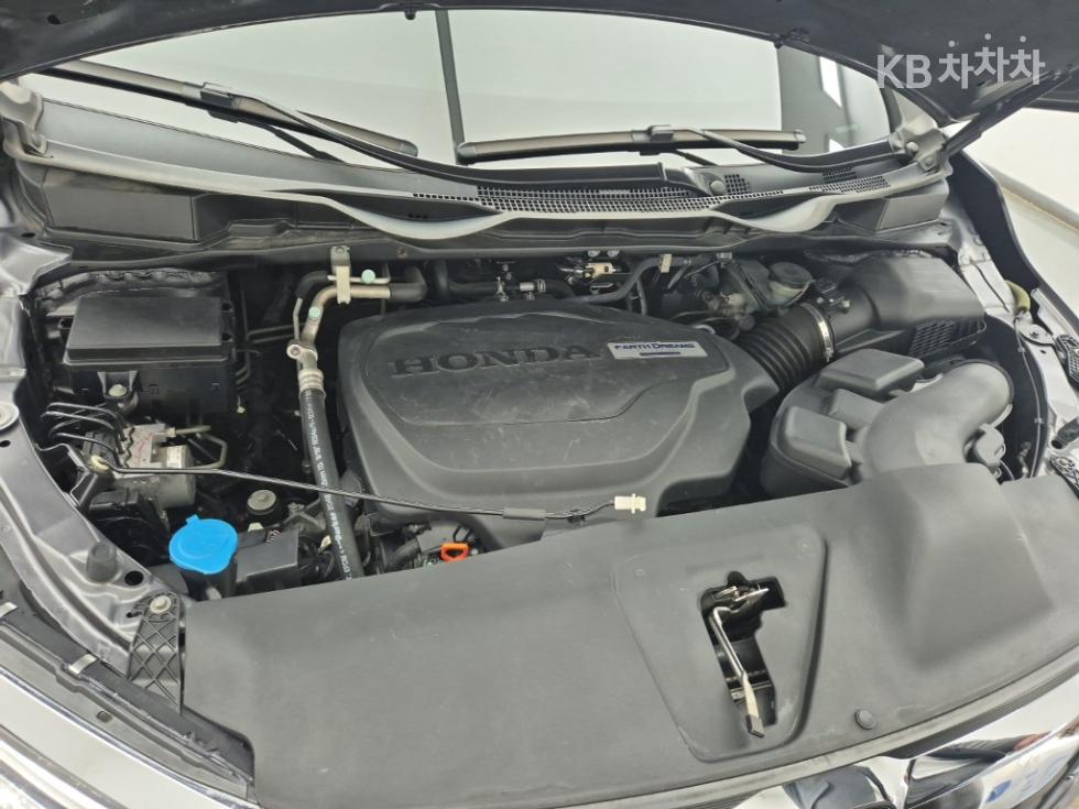 Honda Odyssey — miniaturë 6