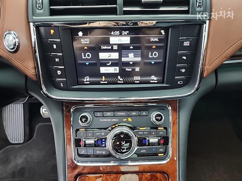 Lincoln Continental — miniaturë 10