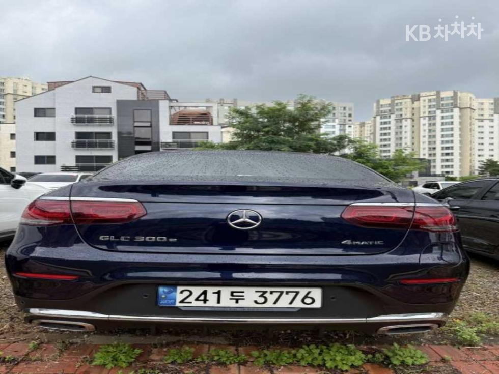 Mercedes-Benz GLC — miniaturë 6