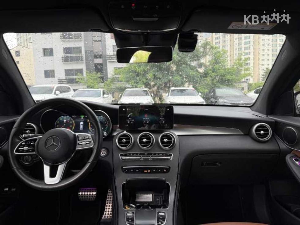 Mercedes-Benz GLC — miniaturë 9