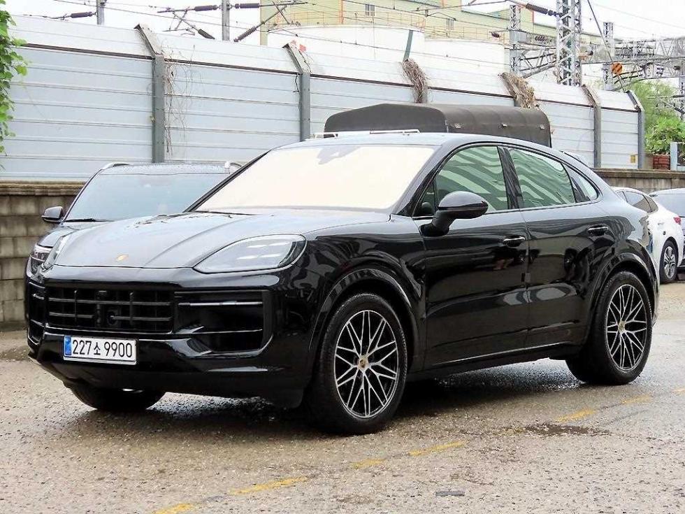 Porsche Cayenne — miniaturë 2