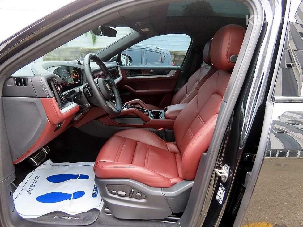 Porsche Cayenne — miniaturë 5