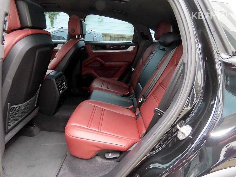 Porsche Cayenne — miniaturë 6