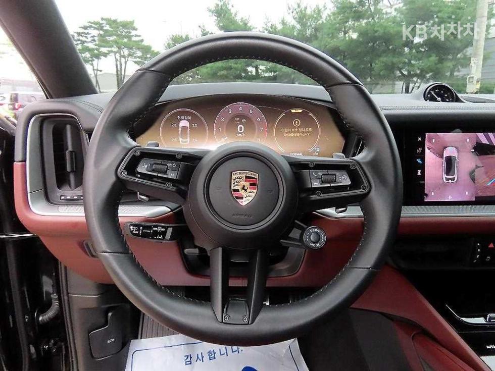 Porsche Cayenne — miniaturë 8
