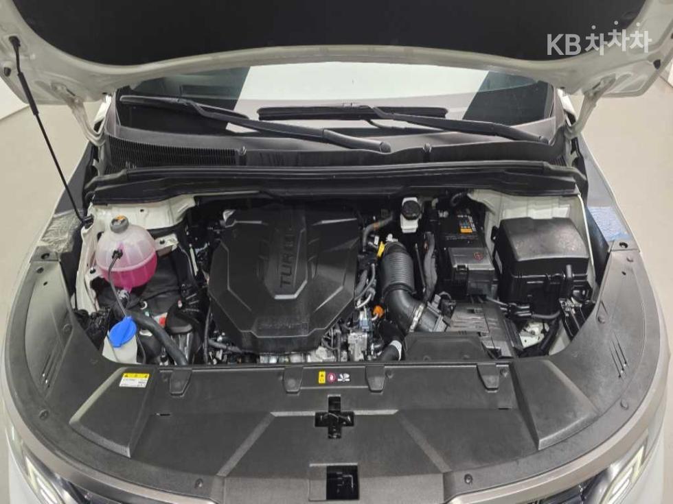 Kia Carnival — miniaturë 6
