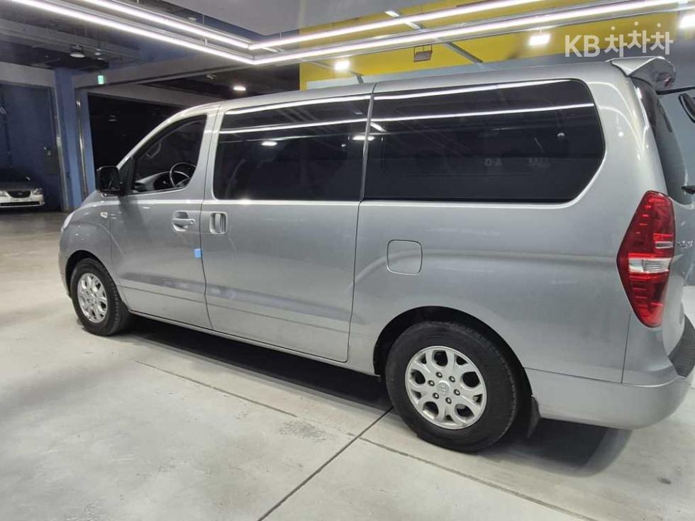 Hyundai Starex — miniaturë 4
