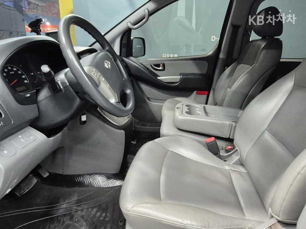 Hyundai Starex — miniaturë 7
