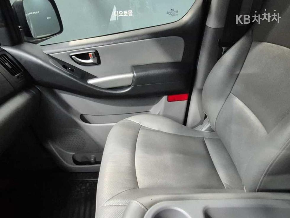 Hyundai Starex — miniaturë 15