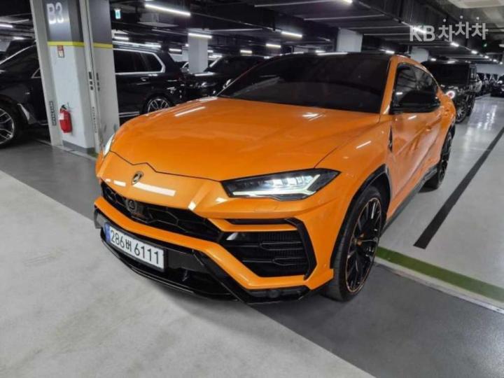 Lamborghini Urus 4.0 V8 — foto 1