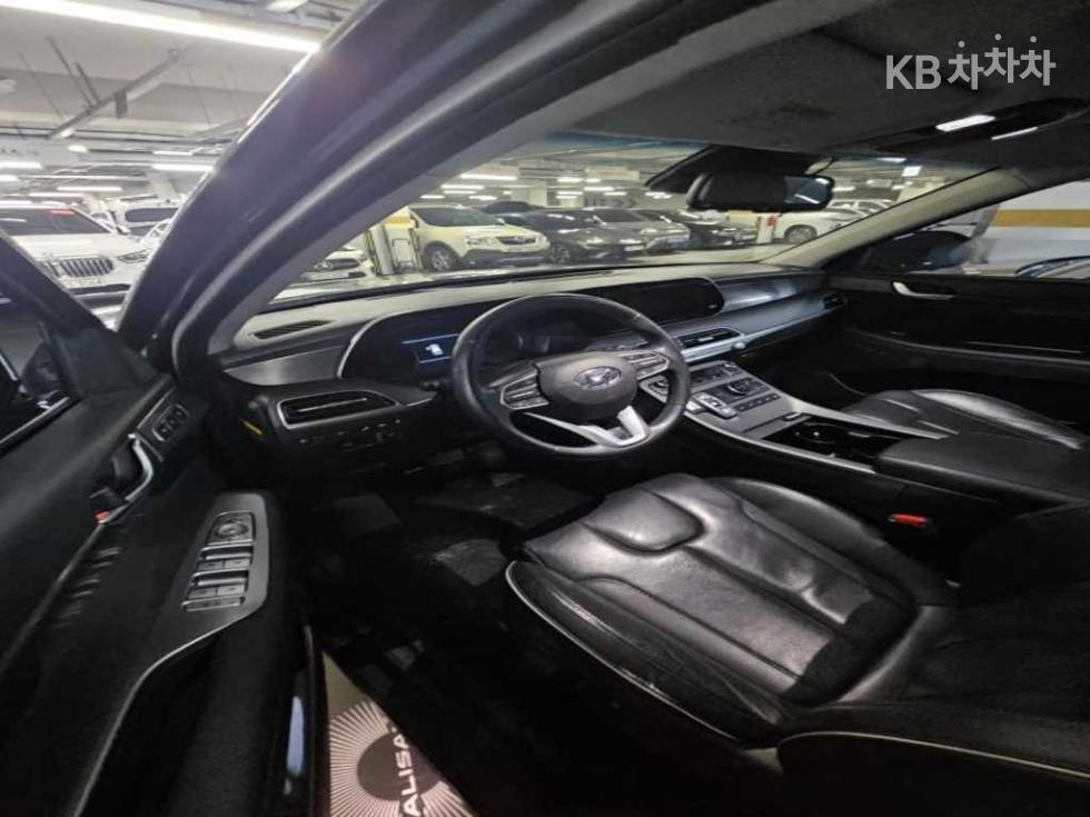 2019 Hyundai Used Car photo