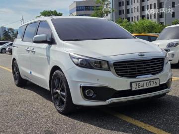 Kia Carnival 9인승 2.2 디젤 — foto 1